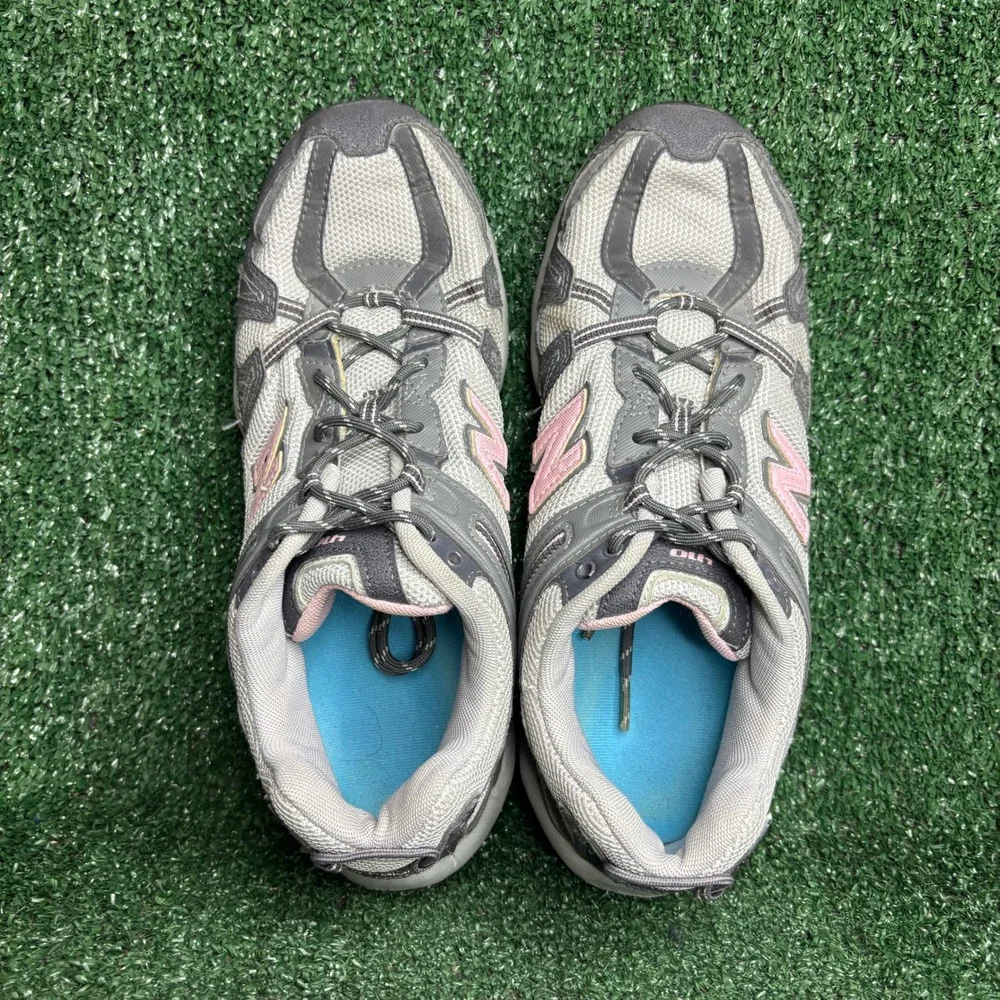 New Balance WT410GGP All Terrain Trail Running Shoe Sneaker Grey Pink Womens 11